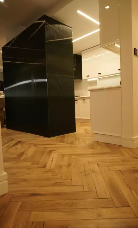  عکس زیبا از پروژه پارکت چوب بلوط سالید در فرمانیه